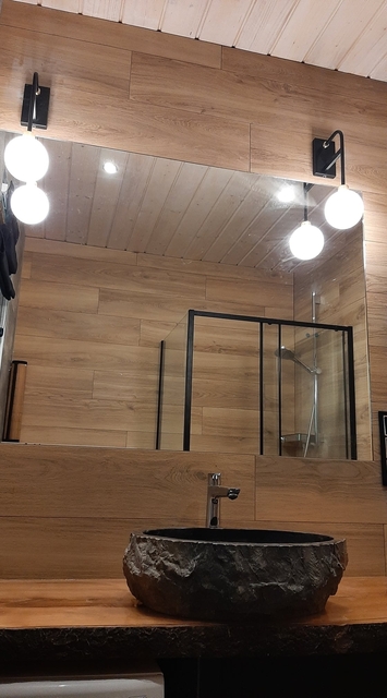 Bieszczady - Domek nad stawem